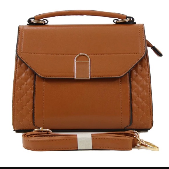 Handbags - NWT. Brown Purse Crossbody